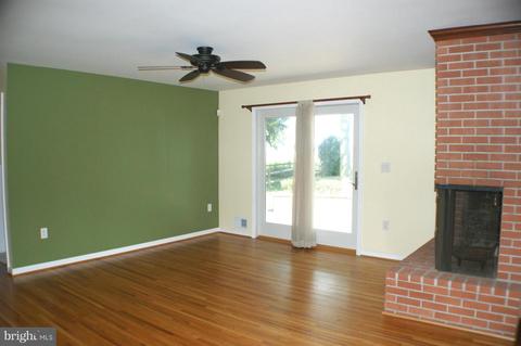 537 Mark Dr, Westminster, MD 21157 photo 9