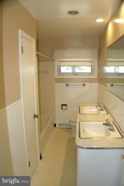 537 Mark Dr, Westminster, MD 21157 photo 17