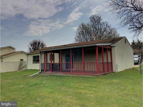 461 N Hyde Pl, Bear, DE 19701 photo 4