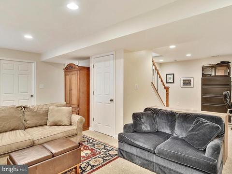 7812 Odell St, Springfield, VA 22153 photo 17