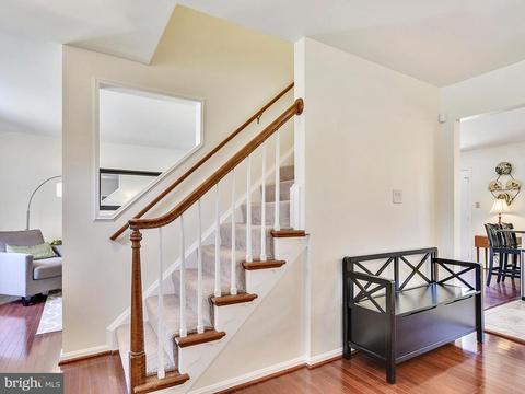 7812 Odell St, Springfield, VA 22153 photo 3