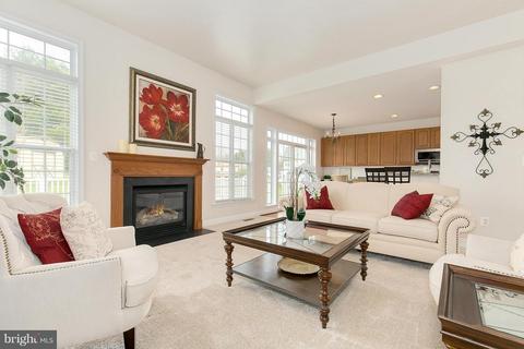 112 Skyline Ct, Westminster, MD 21157 photo 6