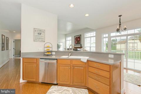 112 Skyline Ct, Westminster, MD 21157 photo 11
