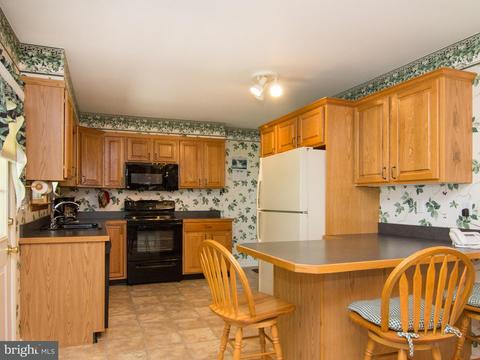 4534 Maple Grove Rd, Hampstead, MD 21074 photo 6