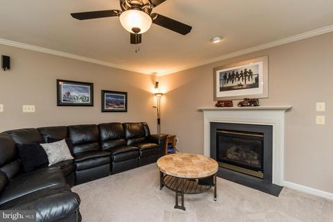 909 Glouster Cir, Hampstead, MD 21074 photo 14