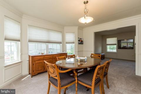 909 Glouster Cir, Hampstead, MD 21074 photo 6