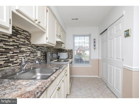 10 E Oleander Dr, Mount Laurel, NJ 08054 photo 7
