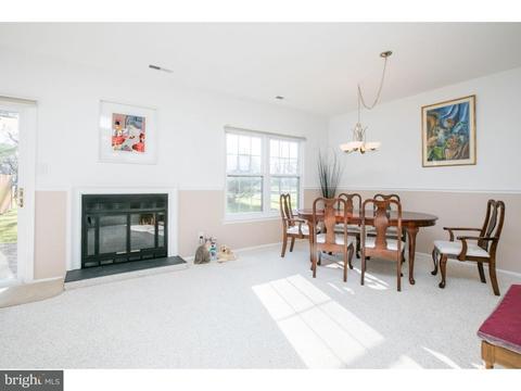 10 E Oleander Dr, Mount Laurel, NJ 08054 photo 12
