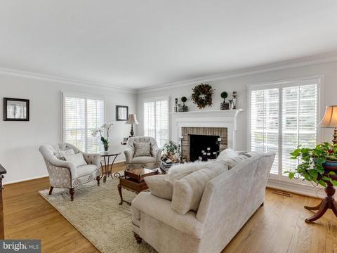 6515 Sunny Hill Ct, Mclean, VA 22101 photo 5