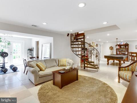 6515 Sunny Hill Ct, Mclean, VA 22101 photo 25