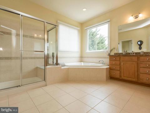 8621 Saddleback Pl, Laurel, MD 20723 photo 14