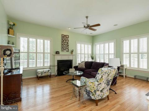 8621 Saddleback Pl, Laurel, MD 20723 photo 9