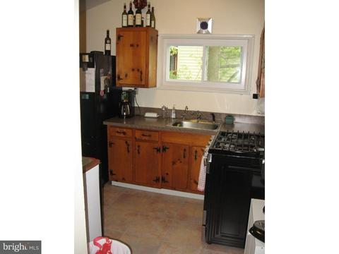 56 Jonathan Dr, Hamilton, NJ 08619 photo 3