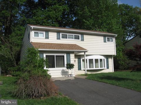 56 Jonathan Dr, Hamilton, NJ 08619 photo 1