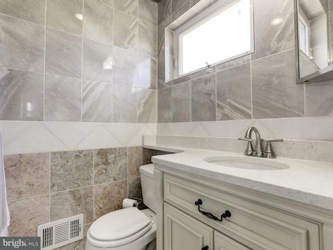 6917 Southridge Dr, Mclean, VA 22101 photo 18