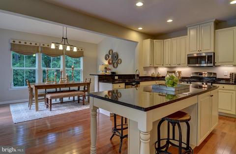 408 Corniche Ct, Westminster, MD 21158 photo 11