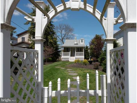 17 Clay St, Delran, NJ 08075 photo 2