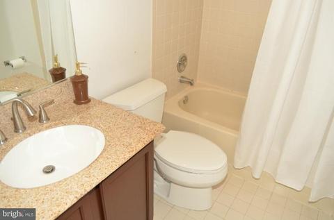 9340 Breamore Ct, Laurel, MD 20723 photo 18