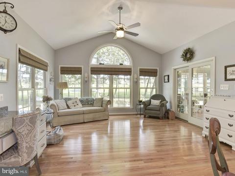 3842 Devonshire Rd, Hampstead, MD 21074 photo 9