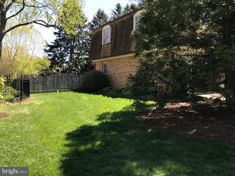 1319 Titania Ln, Mclean, VA 22102 photo 3