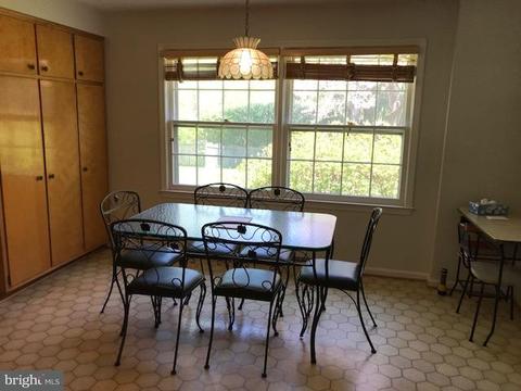1319 Titania Ln, Mclean, VA 22102 photo 7