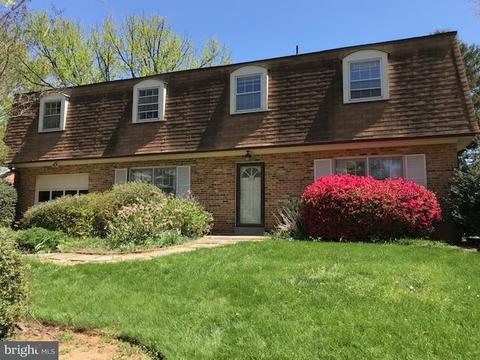 1319 Titania Ln, Mclean, VA 22102 photo 1
