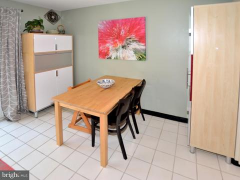 1610 Wainwright Dr, Reston, VA 20190 photo 9