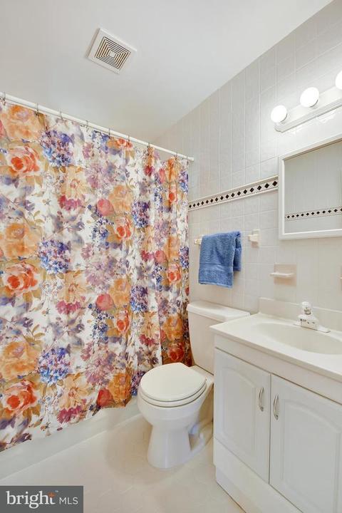 10504 Glenhaven Dr, Silver Spring, MD 20902 photo 21