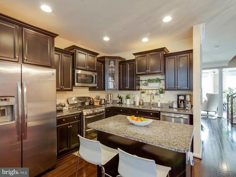 9014 Ruby Lockhart Blvd, Lanham, MD 20706 photo 8
