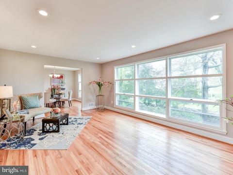 1833 Courser Ct, Mclean, VA 22101 photo 4