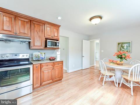 1833 Courser Ct, Mclean, VA 22101 photo 10