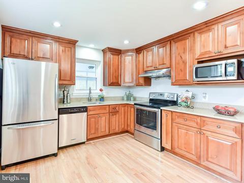 1833 Courser Ct, Mclean, VA 22101 photo 9
