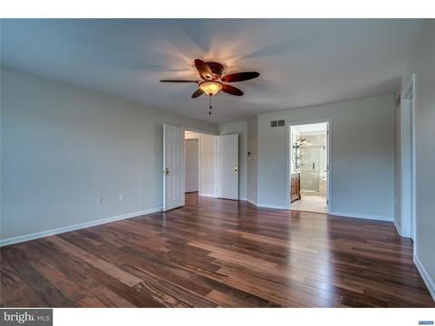 35 E Periwinkle Ln, Newark, DE 19711 photo 14