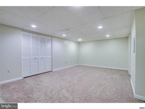 35 E Periwinkle Ln, Newark, DE 19711 photo 21