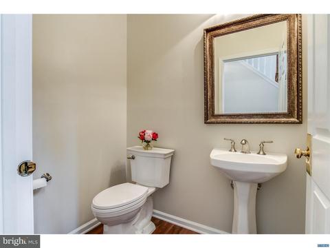 35 E Periwinkle Ln, Newark, DE 19711 photo 12