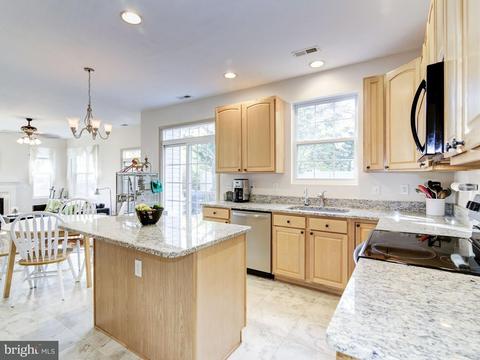 862 Annapolis Ave, Edgewater, MD 21037 photo 3