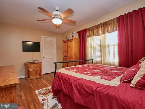 5959 Queenston St, Springfield, VA 22152 photo 15