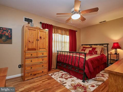 5959 Queenston St, Springfield, VA 22152 photo 14