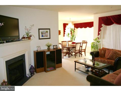 91 Kyle Way, Ewing, NJ 08628 photo 4