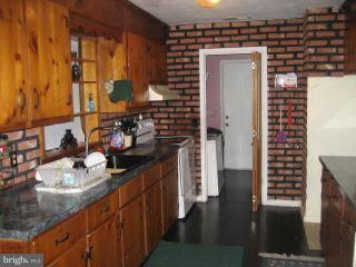 27474 Log Cabin Rd, Hebron, MD 21830 photo 2