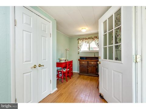 28 E Park Ave, Maple Shade, NJ 08052 photo 12