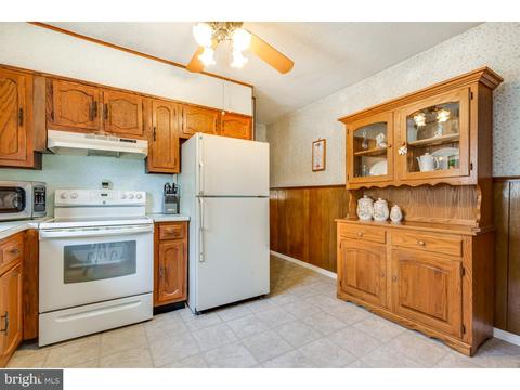 28 E Park Ave, Maple Shade, NJ 08052 photo 10