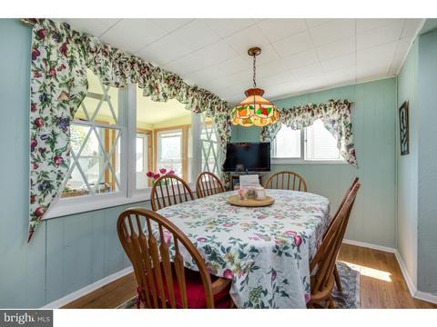 28 E Park Ave, Maple Shade, NJ 08052 photo 11
