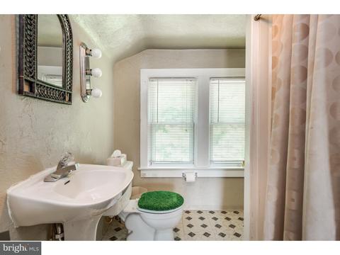 28 E Park Ave, Maple Shade, NJ 08052 photo 21