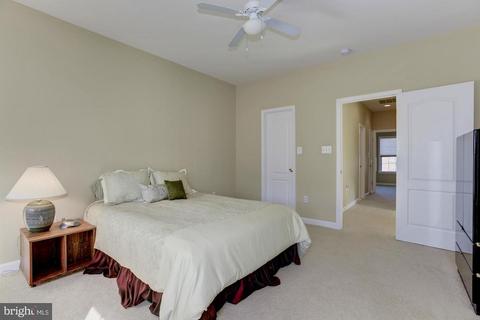 42461 Magellan Sq, Ashburn, VA 20148 photo 11