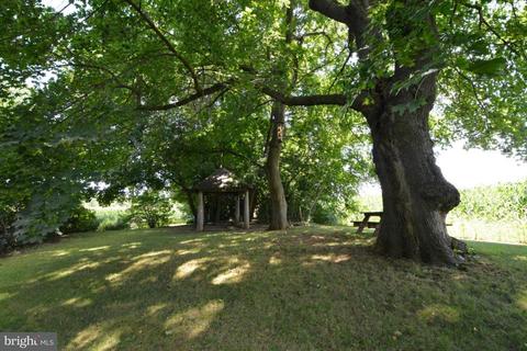 338 N Locust St, Lititz, PA 17543 photo 27