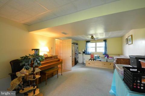 338 N Locust St, Lititz, PA 17543 photo 24