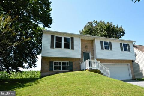 338 N Locust St, Lititz, PA 17543 photo 2