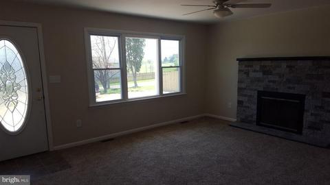 3542 Basler Rd, Hampstead, MD 21074 photo 4