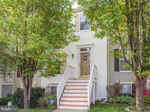 15694 Viewpoint Cir, Dumfries, VA 22025 photo 1